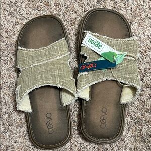 Crevo Fremont Sandals - Olive and Cream